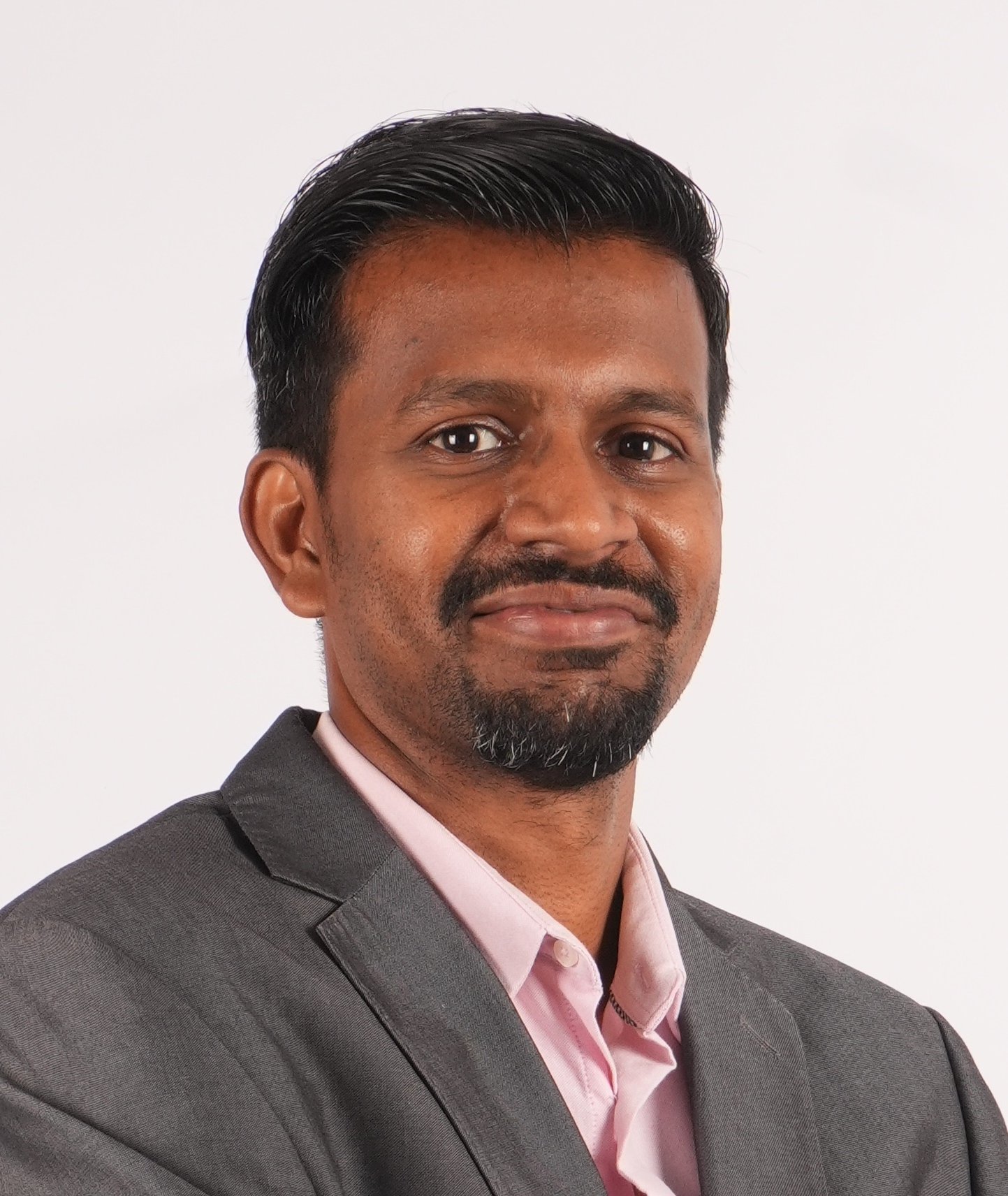 Dr. Yogeswaran Lokanathan